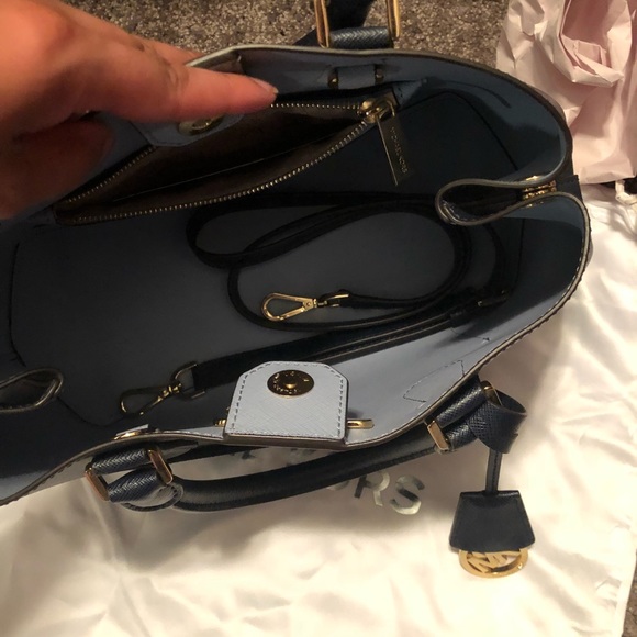 Michael Kors purses - Picture 4 of 8